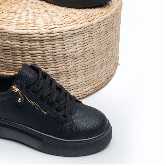 SOLD - Picture 4 of 6